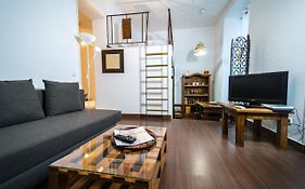 Singular Apartamento En Delicias By Bebalmy